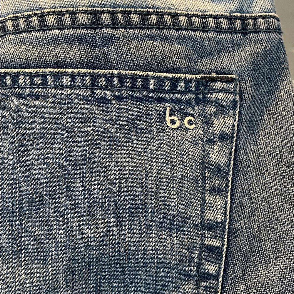 Barney Cools Urban Outfitters Relaxed Two Tone Cropped Jean Size 30 - Picture 5 of 6